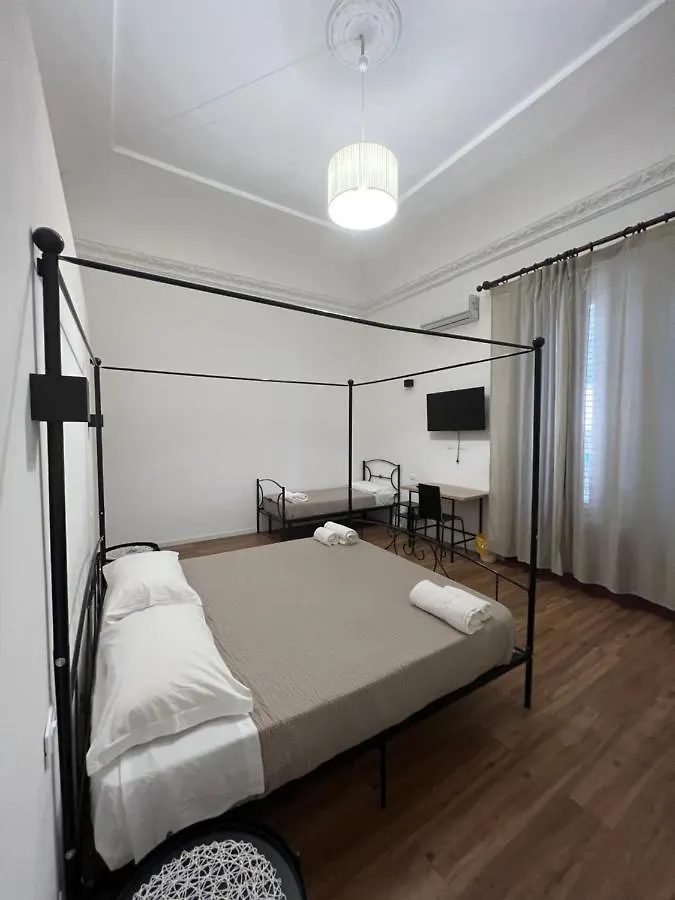 Casa Fileti Bed & Breakfast Palermo 2*,